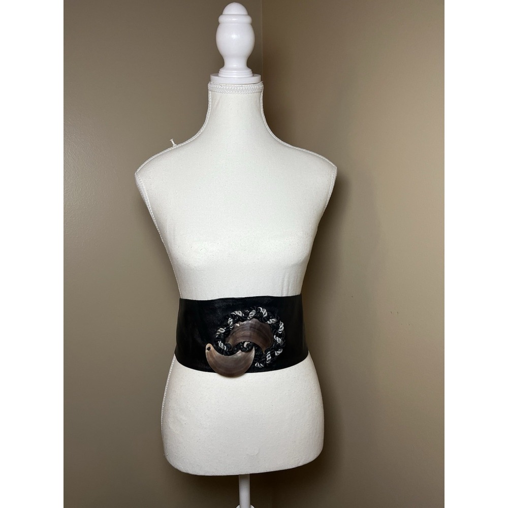 Cora Jacobs 1st Golden Shell Awardee Leather Wrap Belt Black Shell 28" 30"